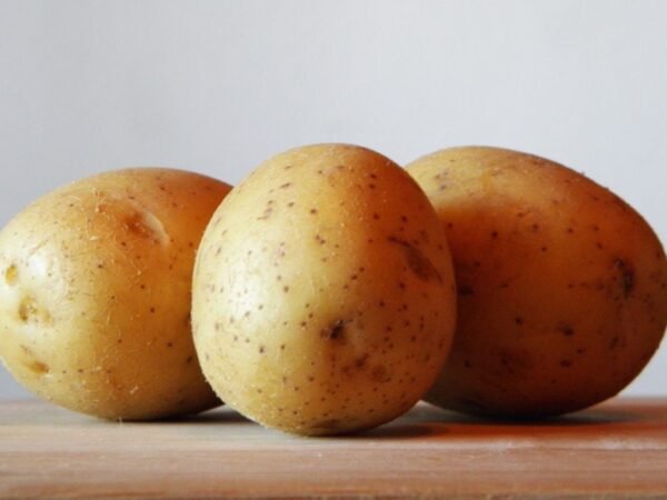 Quick Guide: How Many Potatoes in 2 Lbs?