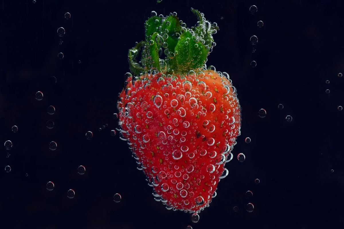 How Much Water Do Strawberries Need? Expert Tips!
