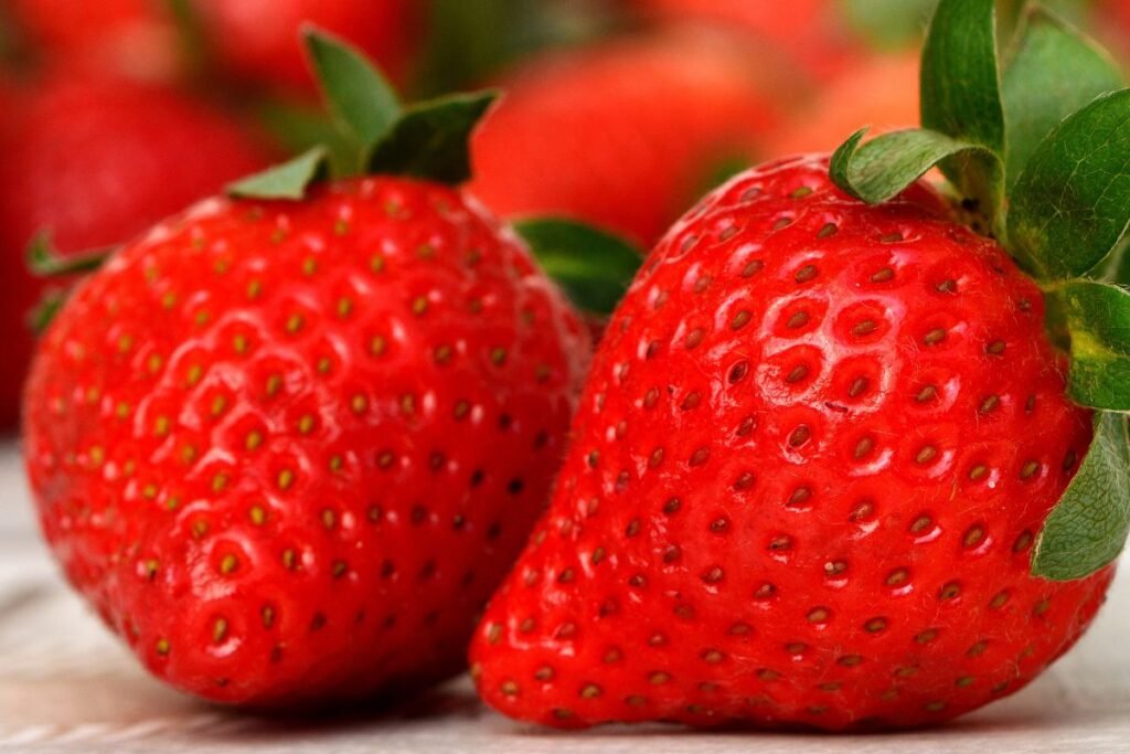 What Grows Well with Strawberries
