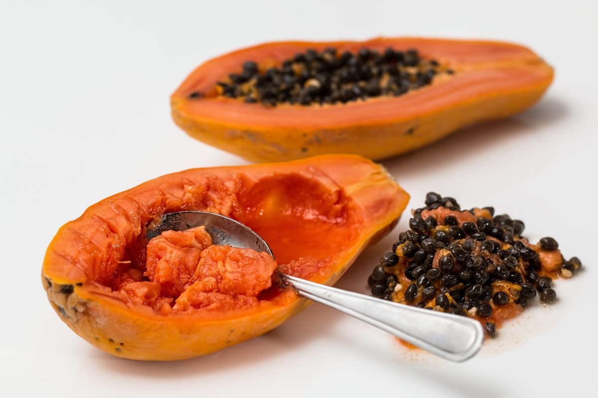 How to Cut a Papaya: Step-by-Step Guide