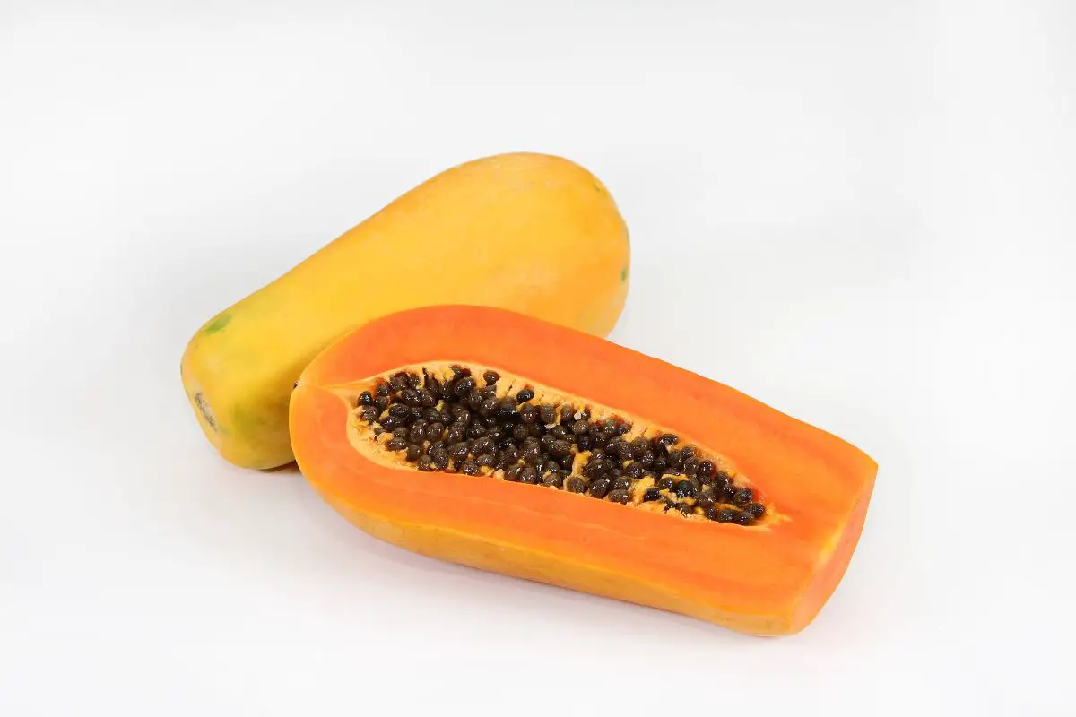 How to Peel Papaya: 3 Easy Methods