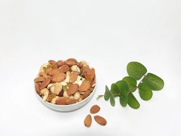 How Many Cups are in a Pound of Almonds: Conversion Tips