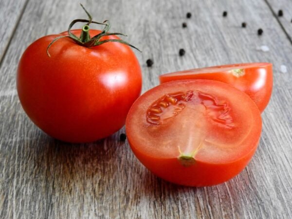 How to Cube Tomatoes: 3 Easy Steps
