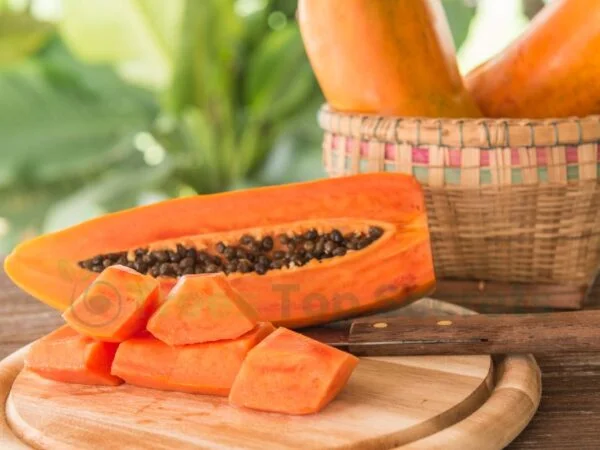 How to Prepare a Papaya for Eating: A Step-by-Step Guide