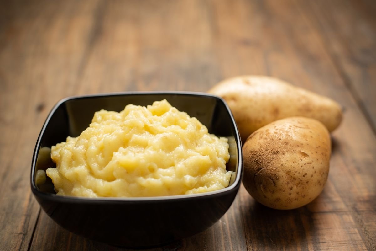 How to Make Mashed Potatoes in the Microwave: Easy Recipe & Tips