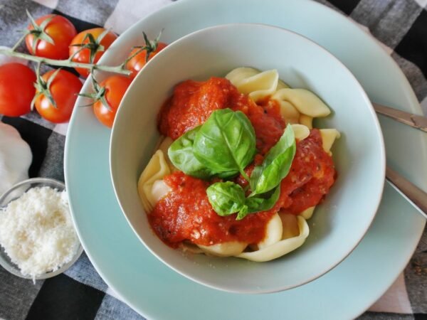 How to Thicken Homemade Tomato Sauce: 3 Easy Ways!