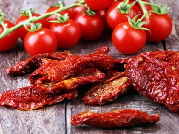 What Do Sun Dried Tomatoes Taste Like? Discover the Differences & Facts!