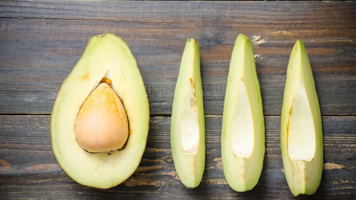 Unlocking the Health Benefits: How to Eat Avocado Seeds