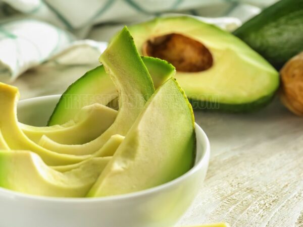 How to Keep Avocados Fresh After Cutting: Tips & Tricks